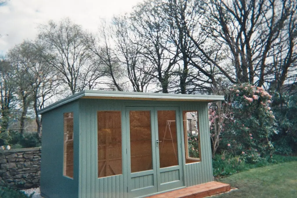 OUR KINGFISHER SUMMERHOUSES PREMIUM PAINTED SUMMERHOUSES UK
