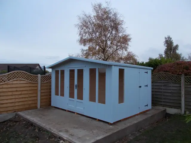 Lancashire Summerhouses- SUMMERHOUSE WITH STORAGE PART BEHIND