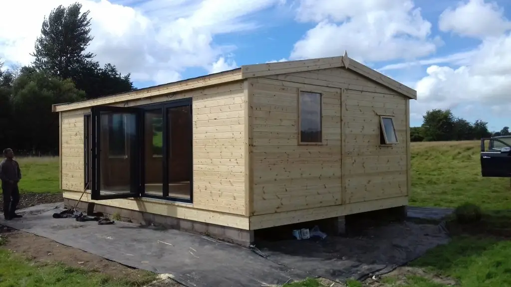 THIS IS A BESPOKE CUSTOM MADE SUMMERHOUSE ASSEMBLED IN THE LAKE DISTRICT