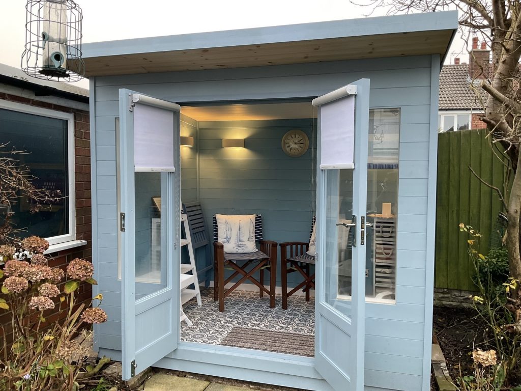 SUMMERHOUSE INTERIOR