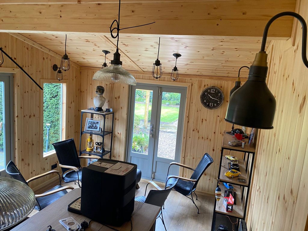 Contemporary Summerhouse interior by Lancashire Summerhouses ASSEMBLED IN CHESHIRE